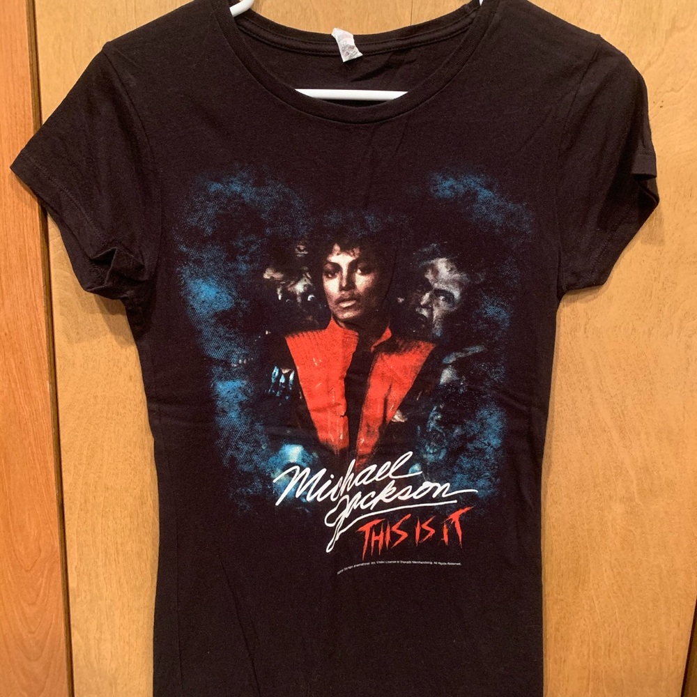 Michael Jackson This Is It Thriller Shirt - L